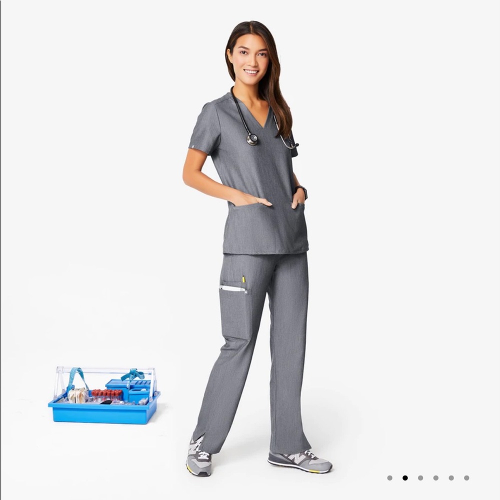 FIGS kade cargo scrub pants - graphite S